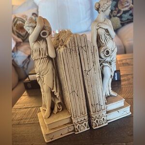 Elegant Greek Statue Bookends